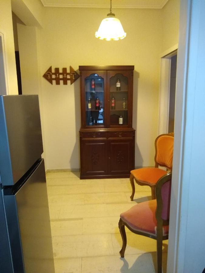Acropolis Within 10 Minutes Walk! Classical Apartment And A Hostess At Your Side! Афіни Екстер'єр фото