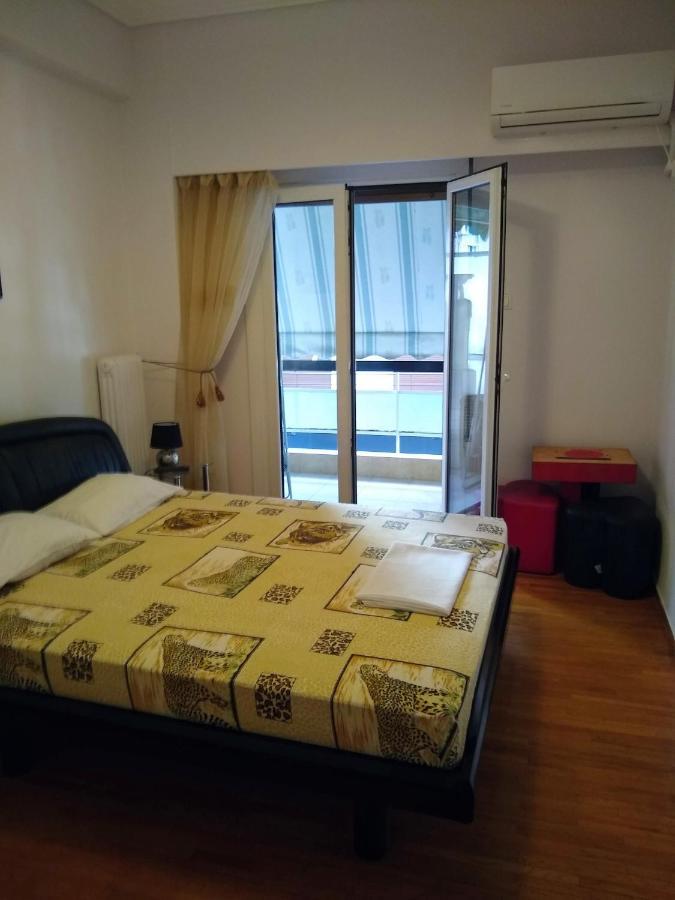 Acropolis Within 10 Minutes Walk! Classical Apartment And A Hostess At Your Side! Афіни Екстер'єр фото